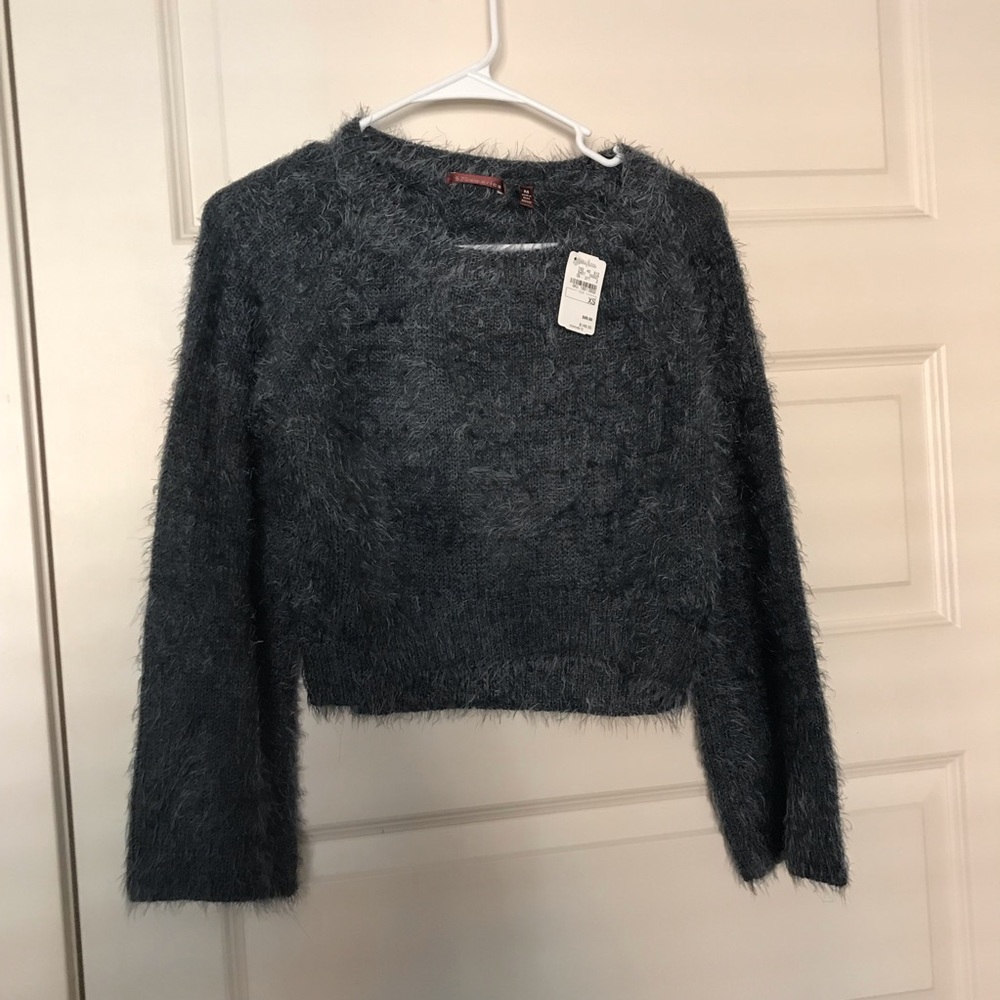 Cropped fuzzy sweater